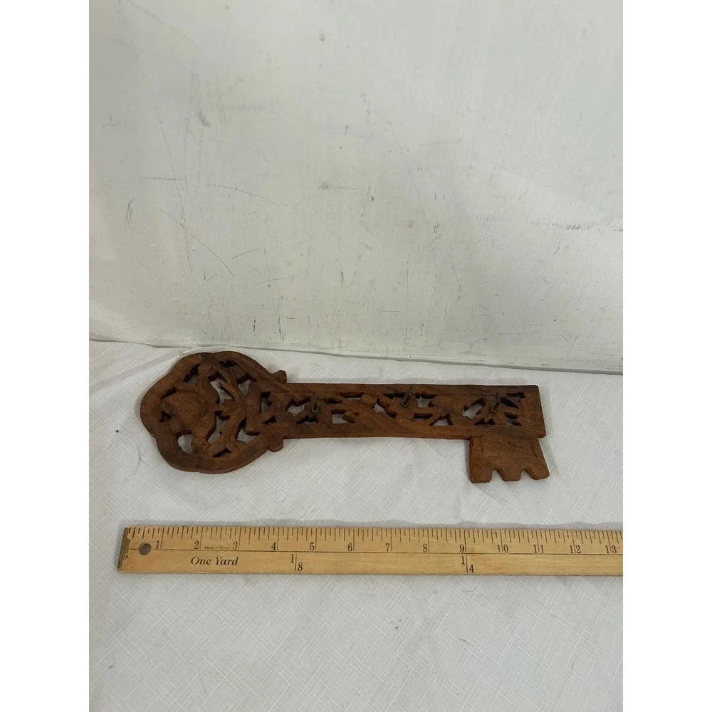 Unbranded Wood Key Wall Decor 12.5in Brown Hand Carved Key Holder Unisex